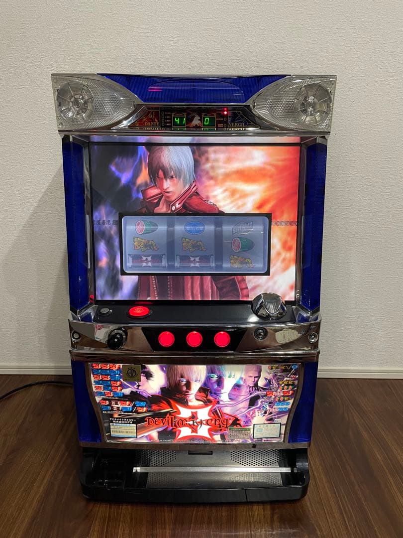 デビルメイクライ3 実機スロットマシーン　送料込み