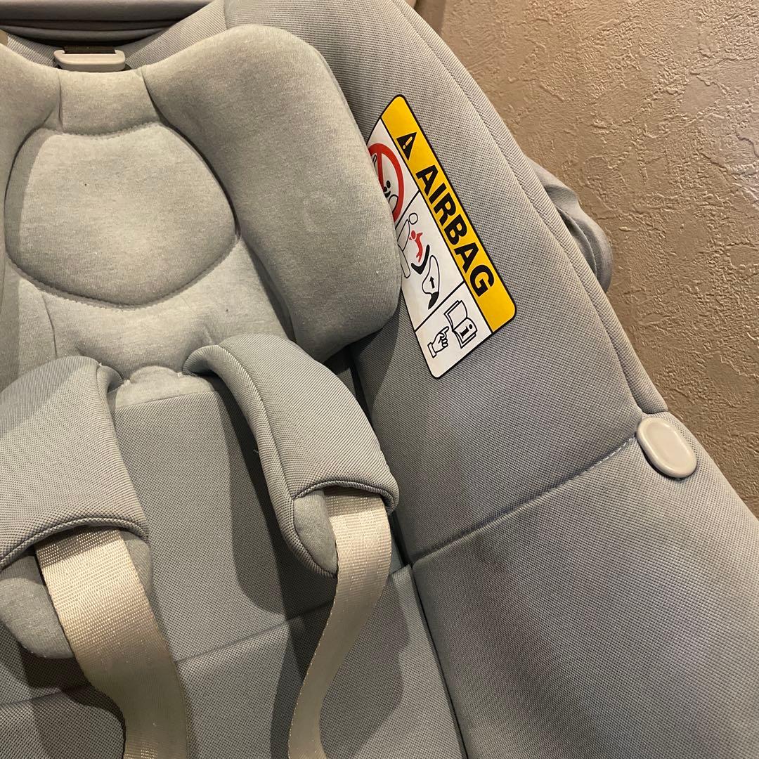 MAXI-COSI 車用チャイルドシート グレー　ペブル360