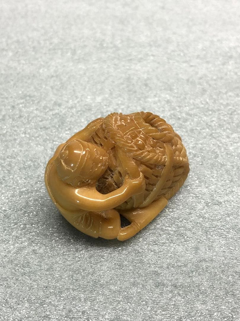 根付　時代提物　天然素材