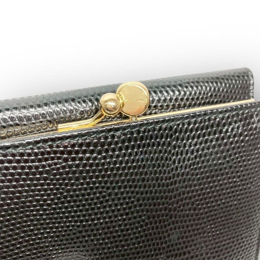 サルヴァトーレフェラガモ ★美品 三つ折り財布 ヴァラリボン がま口 ブラック