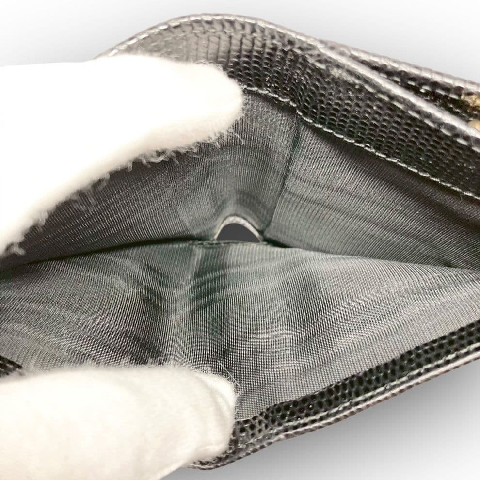 サルヴァトーレフェラガモ ★美品 三つ折り財布 ヴァラリボン がま口 ブラック