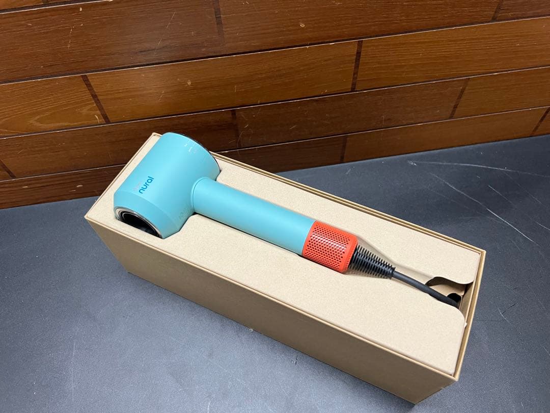 【新品】ダイソンドライヤー　HD16 CPATO