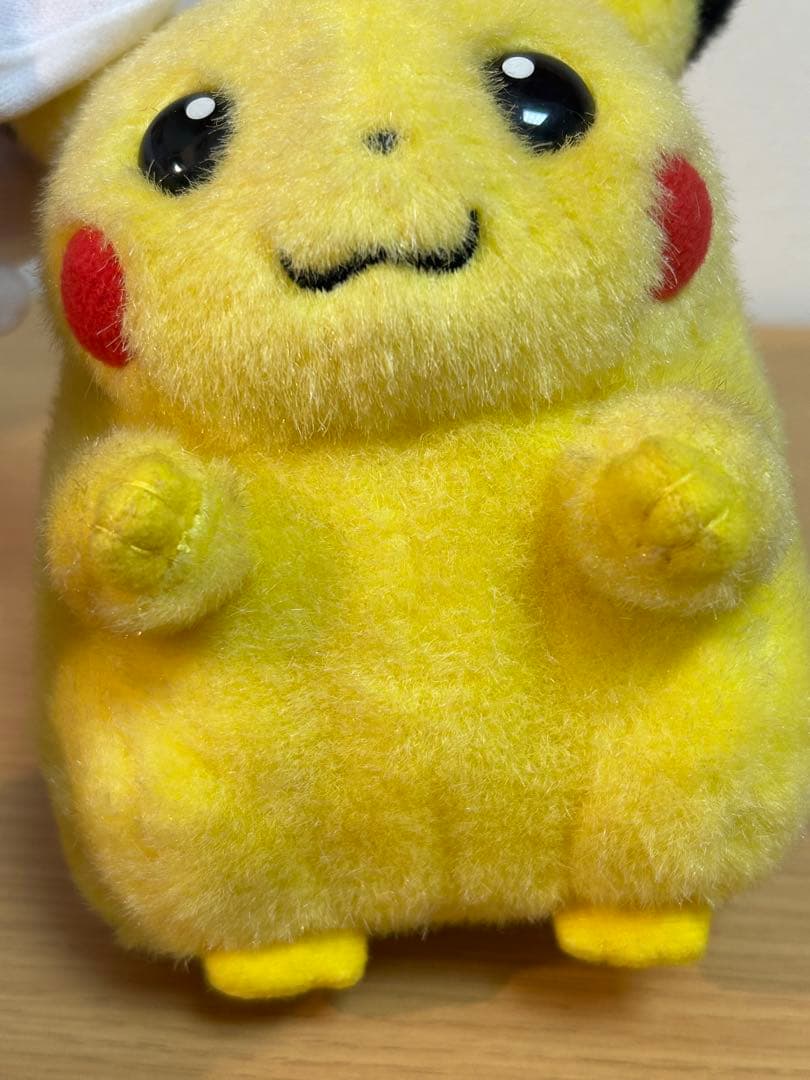ピカチュウ TOMY ぬいぐるみ　初期