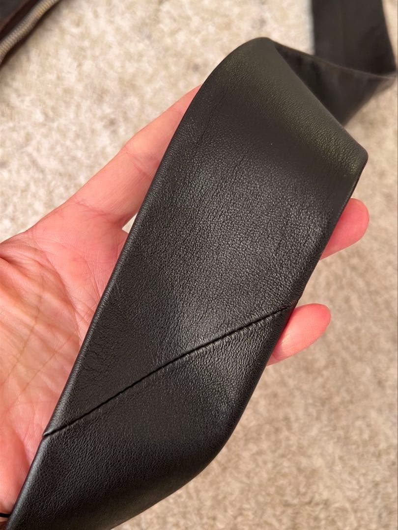 [美品]LEMAIRE ショルダーバッグ ミディアム　ダークチョコレート