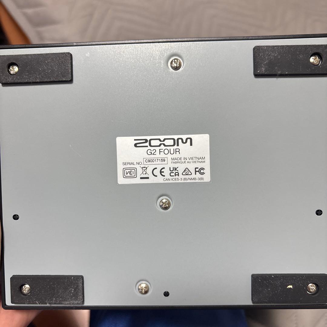 ZOOM G2 FOUR ギターエフェクター　美品