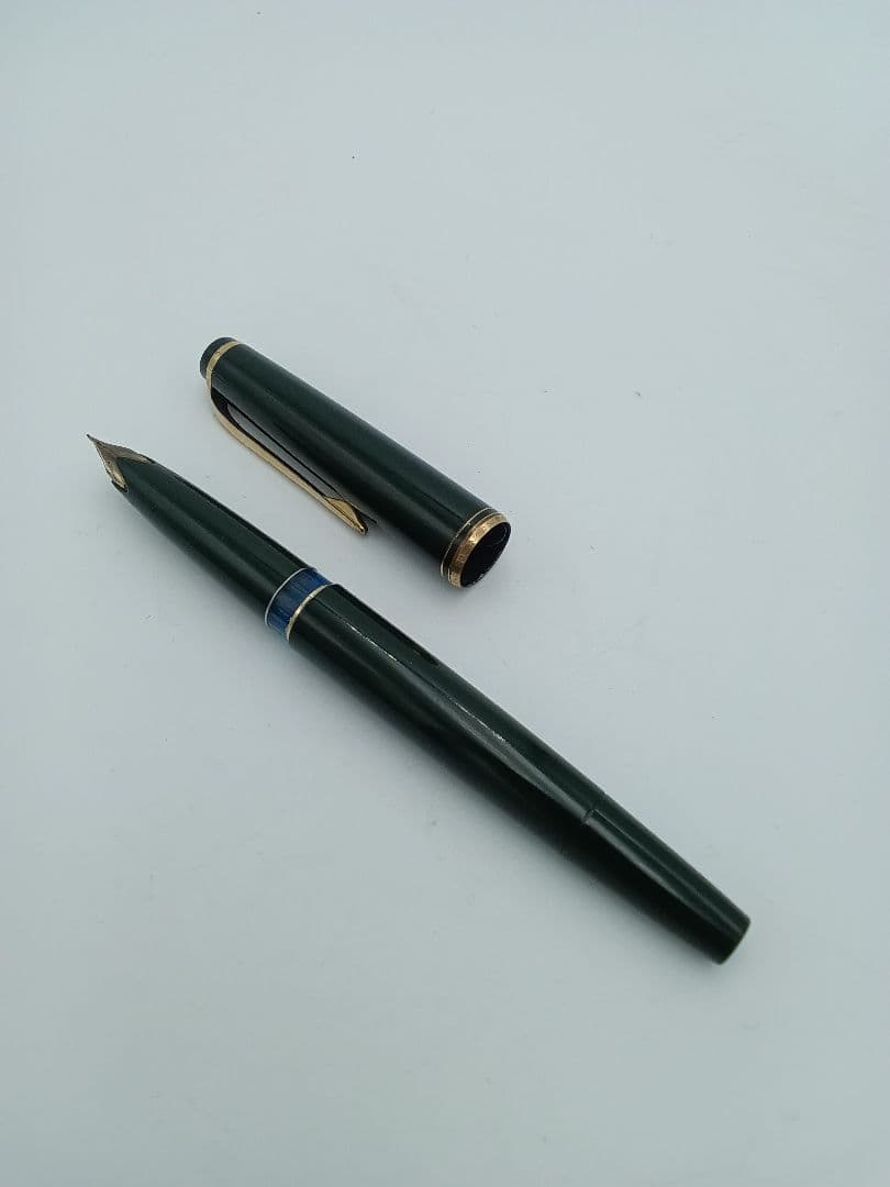 SALE！【MONTBLANC24】深緑のボディ 万年筆