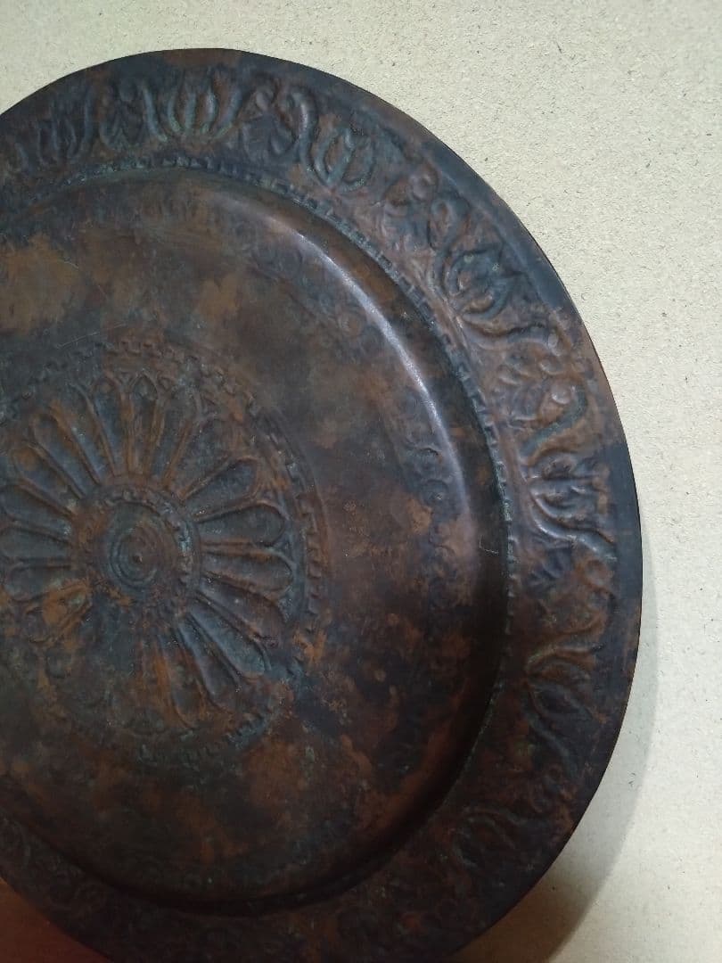 装飾用金属製円形プレート