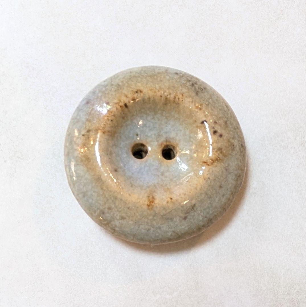 No.0320　ルーシー·リー　陶器ボタンA