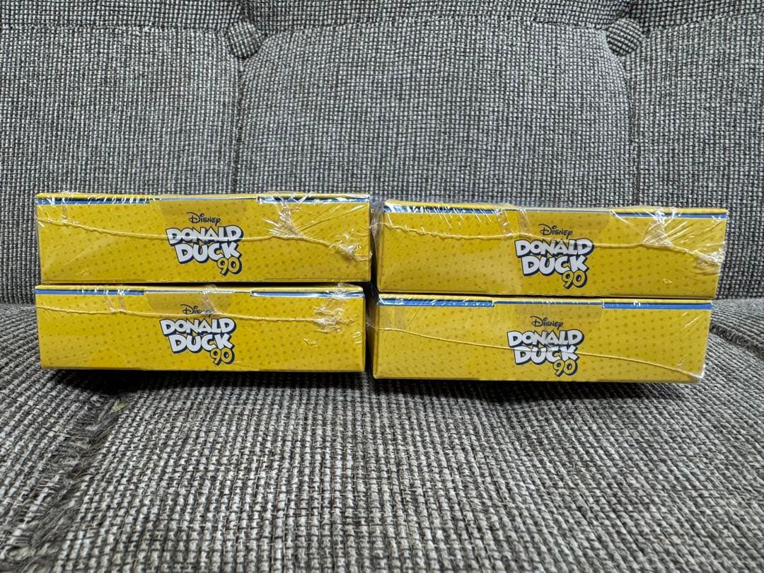 Y*7様 ドナルドダック 90周年プレミアムコレクションカード 新品未開封 シュ