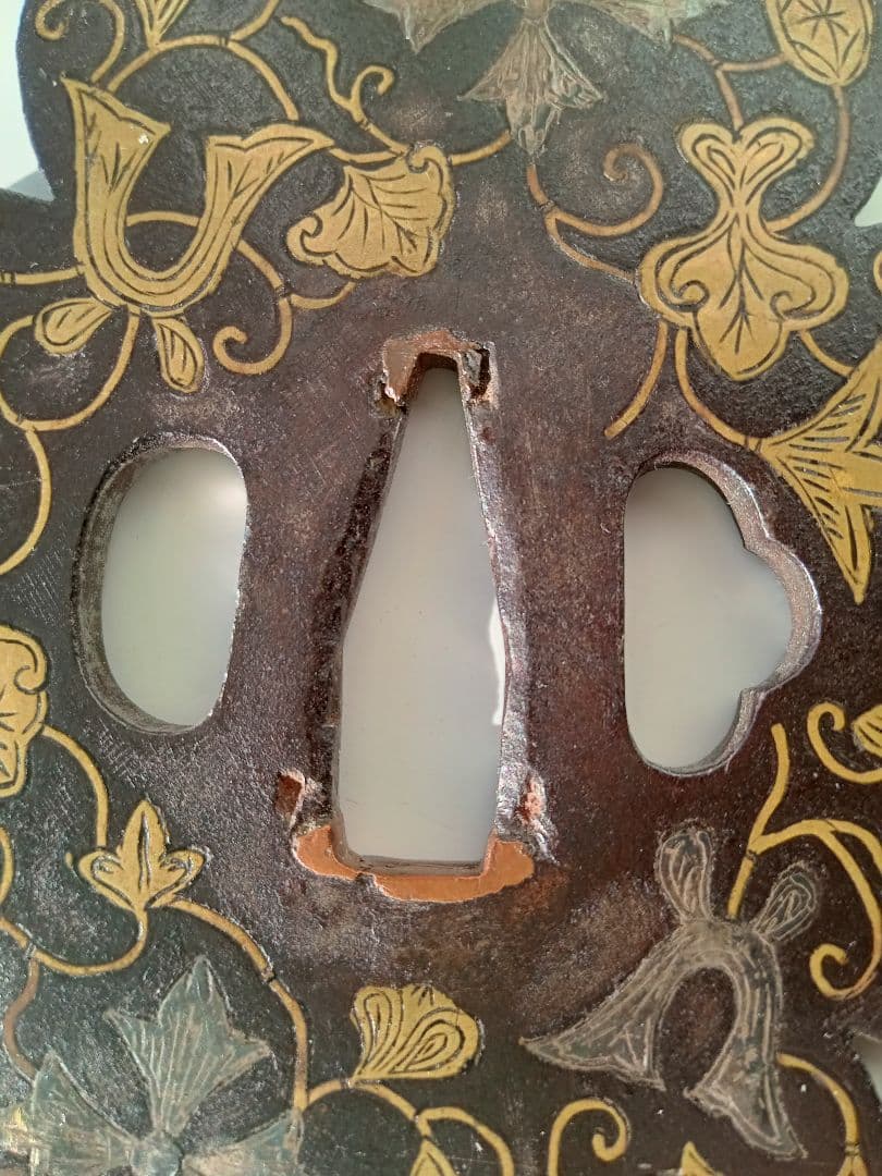 平安城鍔（キリシタン鐔）　桃山時代