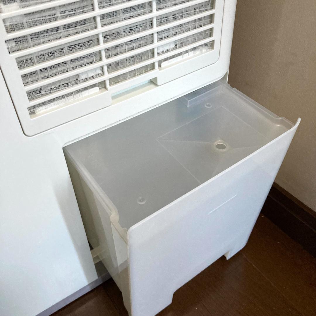 美品 CORONA コロナ衣類除湿乾燥機 CD-S6321 ホワイト