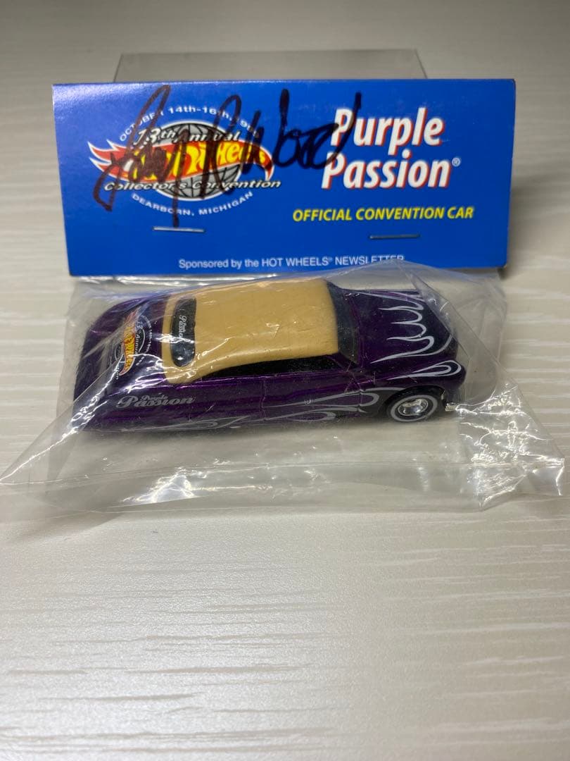 ミニカー HotWheels 13th CONVENTION PURPLE PASSION