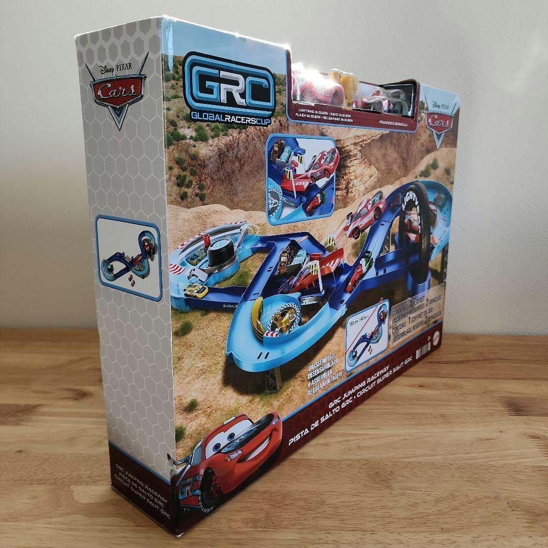 マテル カーズ GRC プレイセット ミニカー2台 マックィーン フランチェスコ