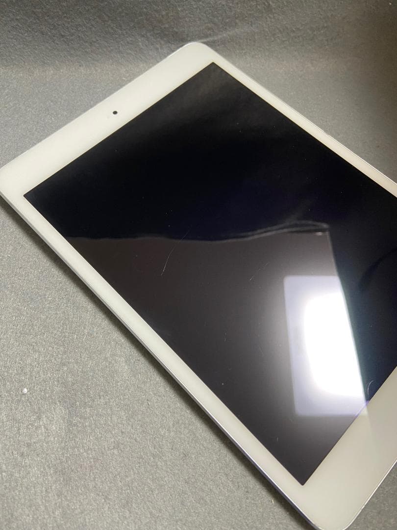 美品中古 SIMフリー iPad mini 第3世代 16GB Cellular
