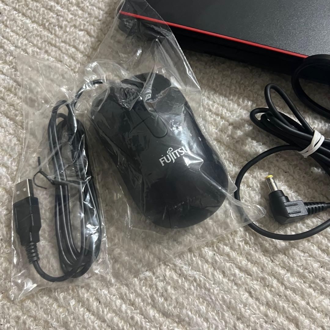 富士通 LIFEBOOK A5510/EW 型名：FMVA84015D