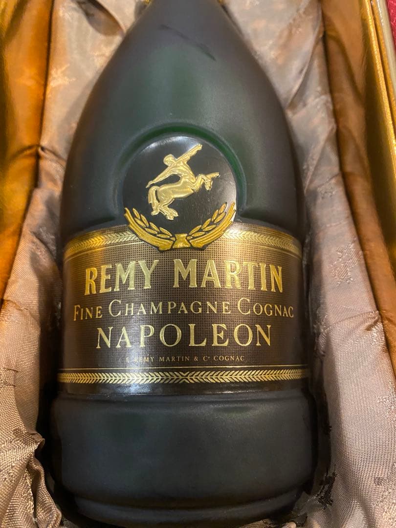 REMY MARTIN NAPOLEON コニャック 750ml ギフトボックス