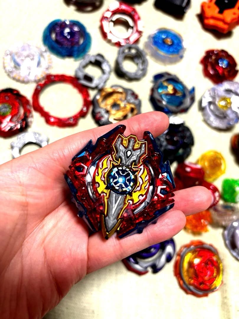 スポーツトイ・アクショントイ BeyBlade 2 Stadium + Piece set