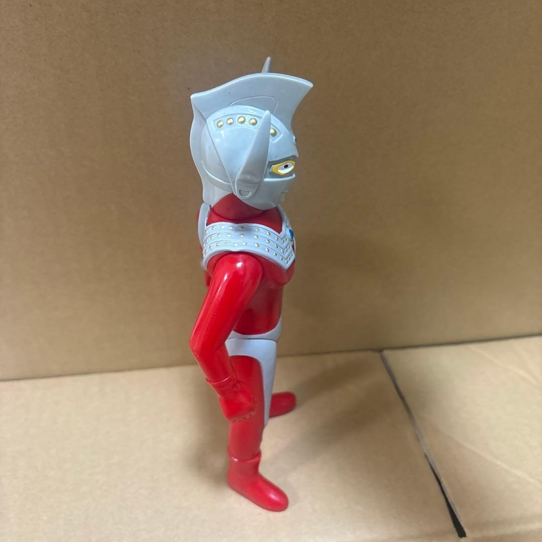 銀河連邦 M78星雲人 ウルトラマンタロウ