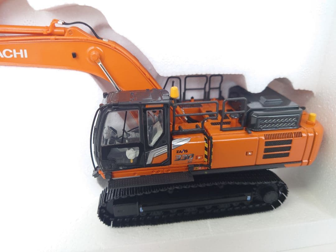 日立建機　 HITACHI　ZAXIS330LC テレスコクラム仕様機　1/50