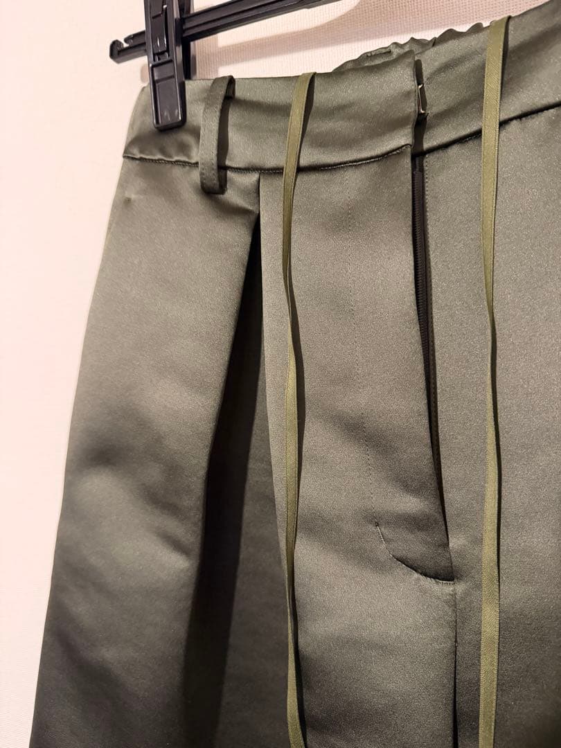 Heveへイヴサテンフレアガウチョパンツolive38