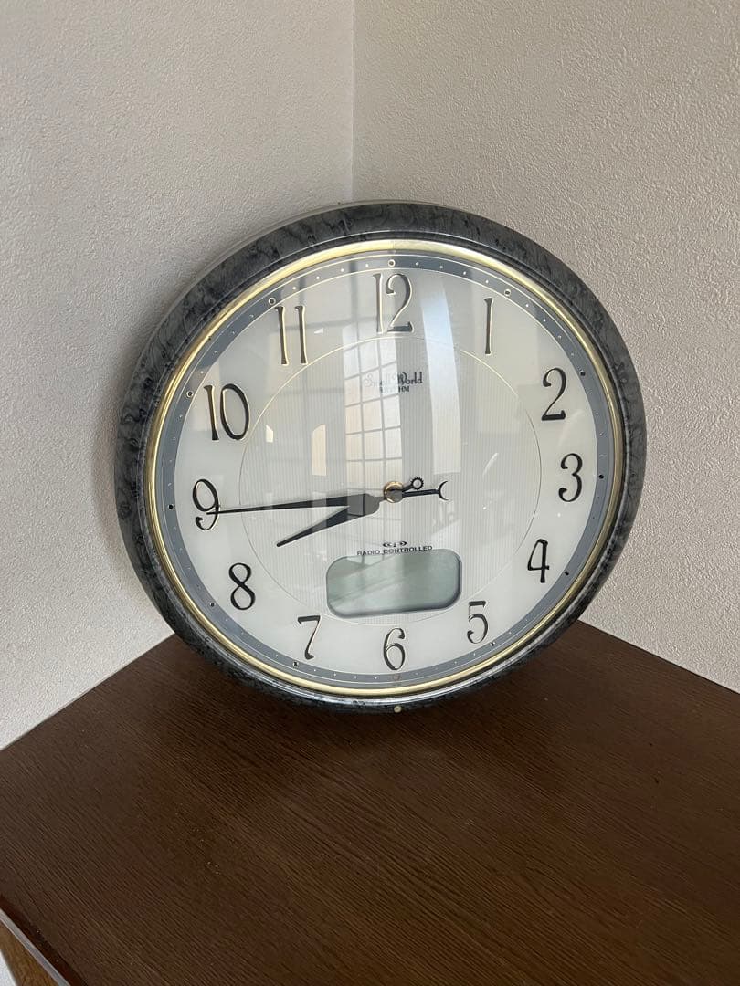 電波時計　からくり時計　スモールワールド　RHYTHM　リリパットホール