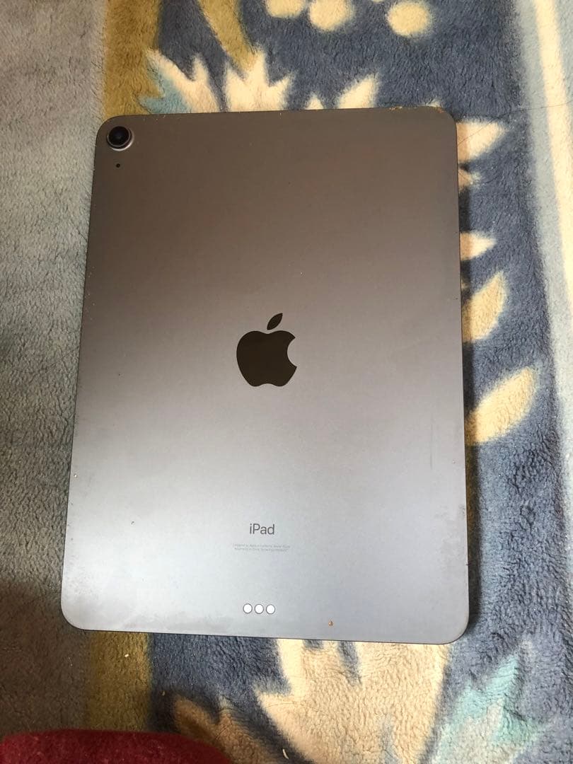 o*x様 iPad Air OS 18.6.2 /リカバリーループ / 部品取り