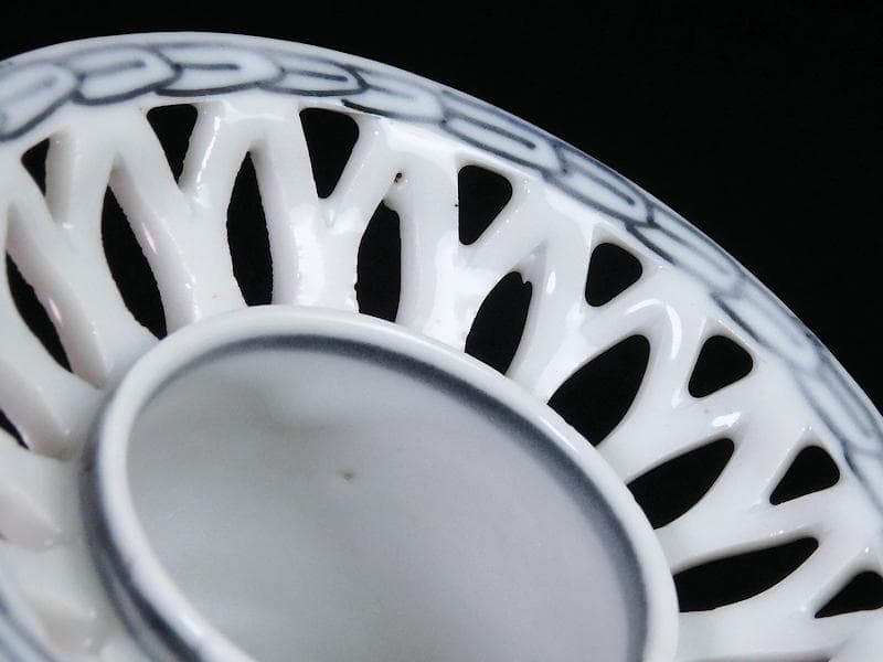 古伊万里　染付　透かし　波千鳥の図　盃台　D195AS-fbhb