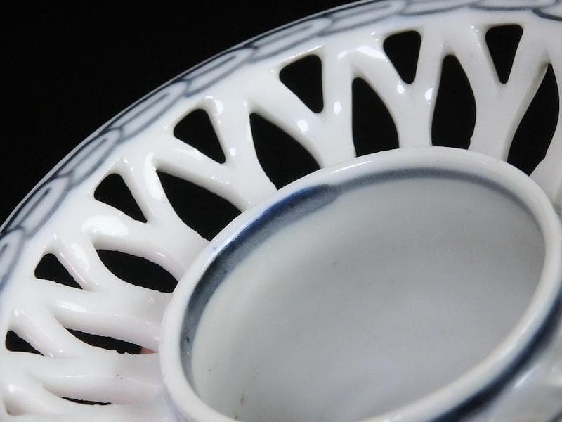 古伊万里　染付　透かし　波千鳥の図　盃台　D195AS-fbhb