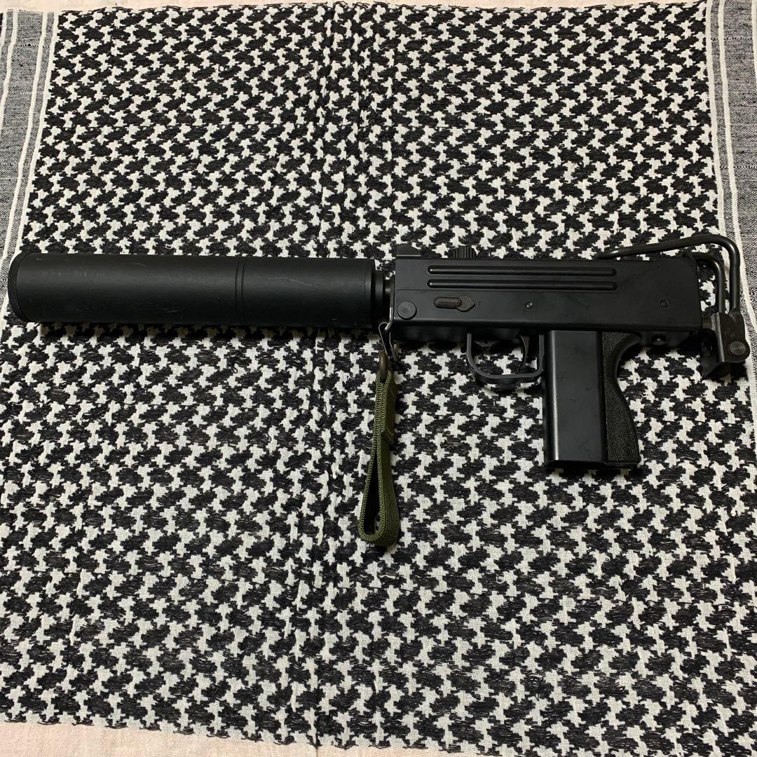 KSC M11A1 イングラム　サプレッサー&予備マガジン2本&ストラップ付