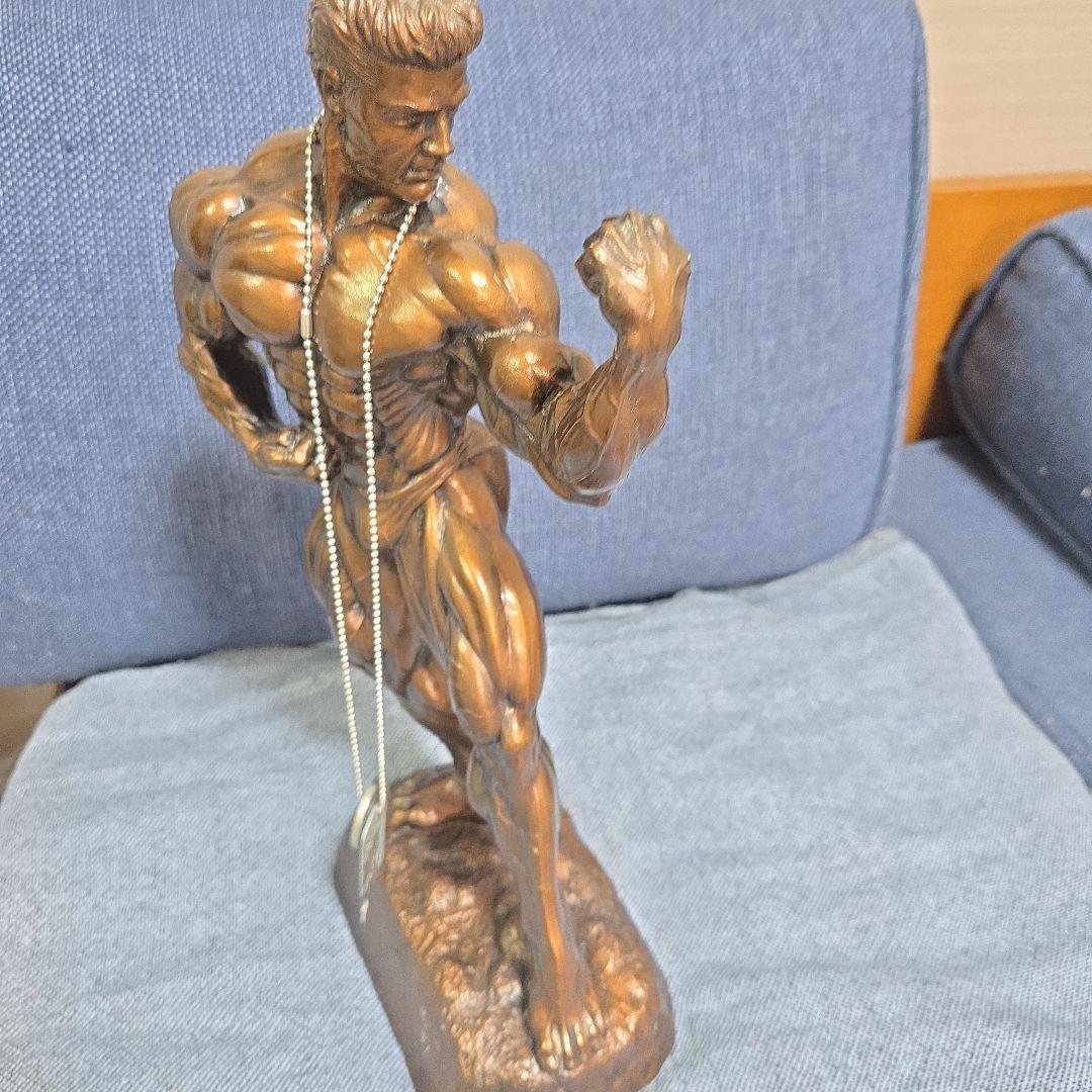 ボディビルダー フィギュア