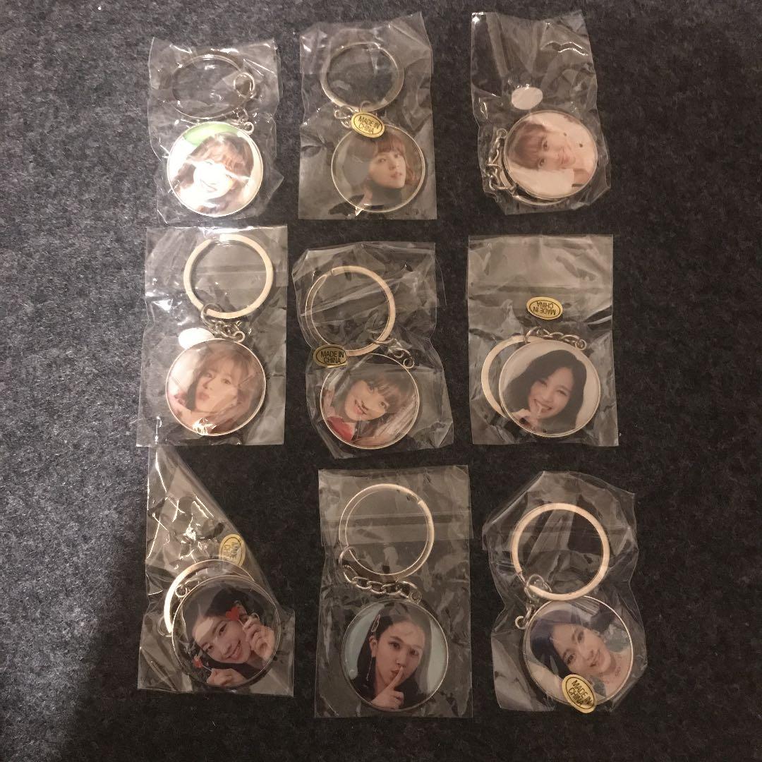 韓国POP UP STORE TWICE LIKEYキーホルダー　セット