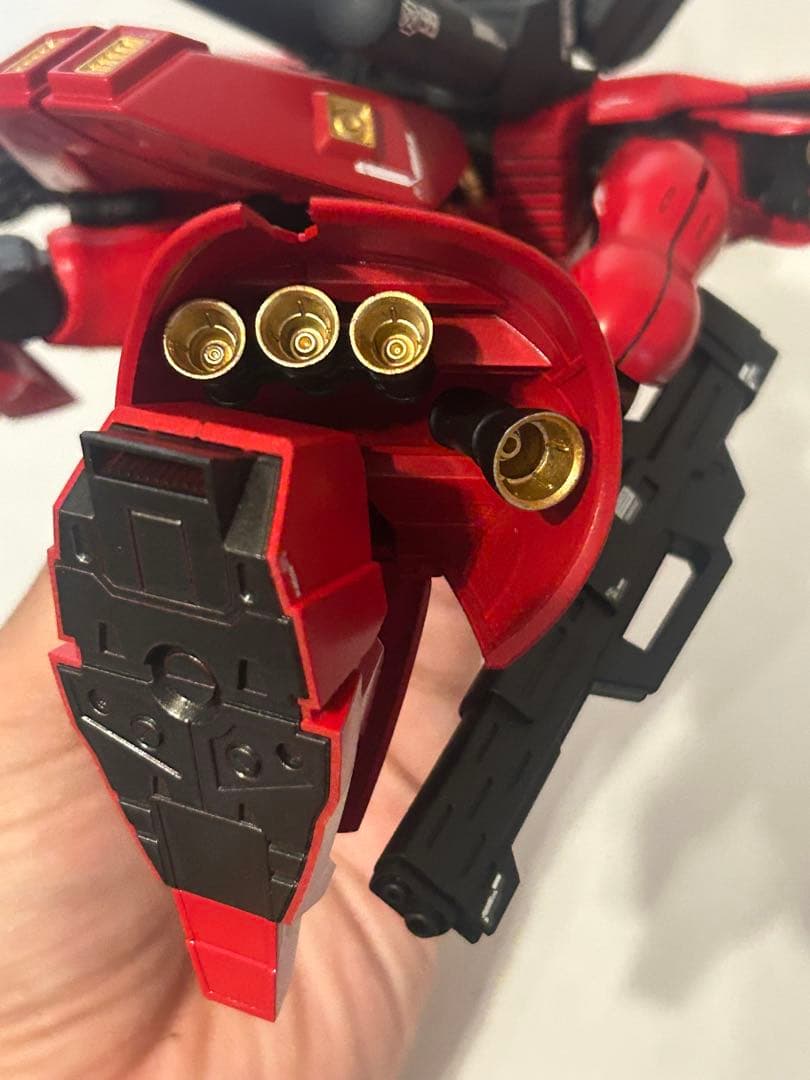 HGUCサザビー　完成品　全塗装