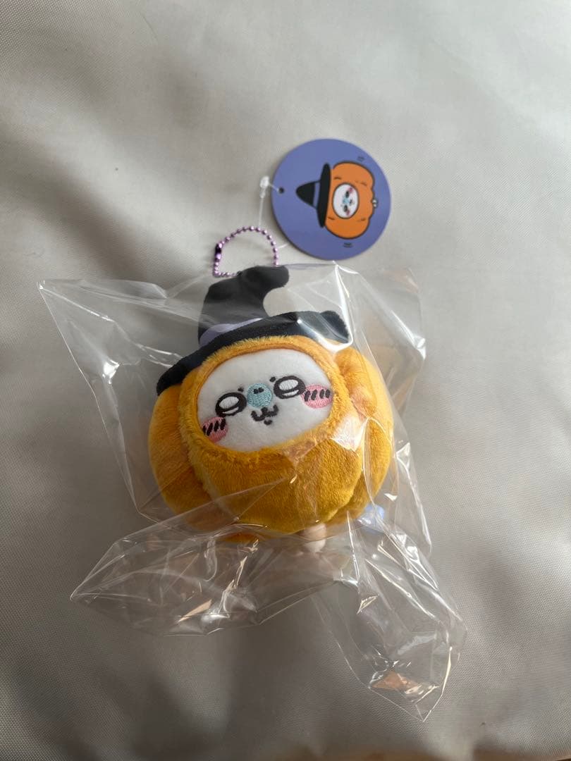 【新品未開封】　ちいかわ仮装たのしい〜 かぼちゃうさぎ、かぼちゃモモンガセット