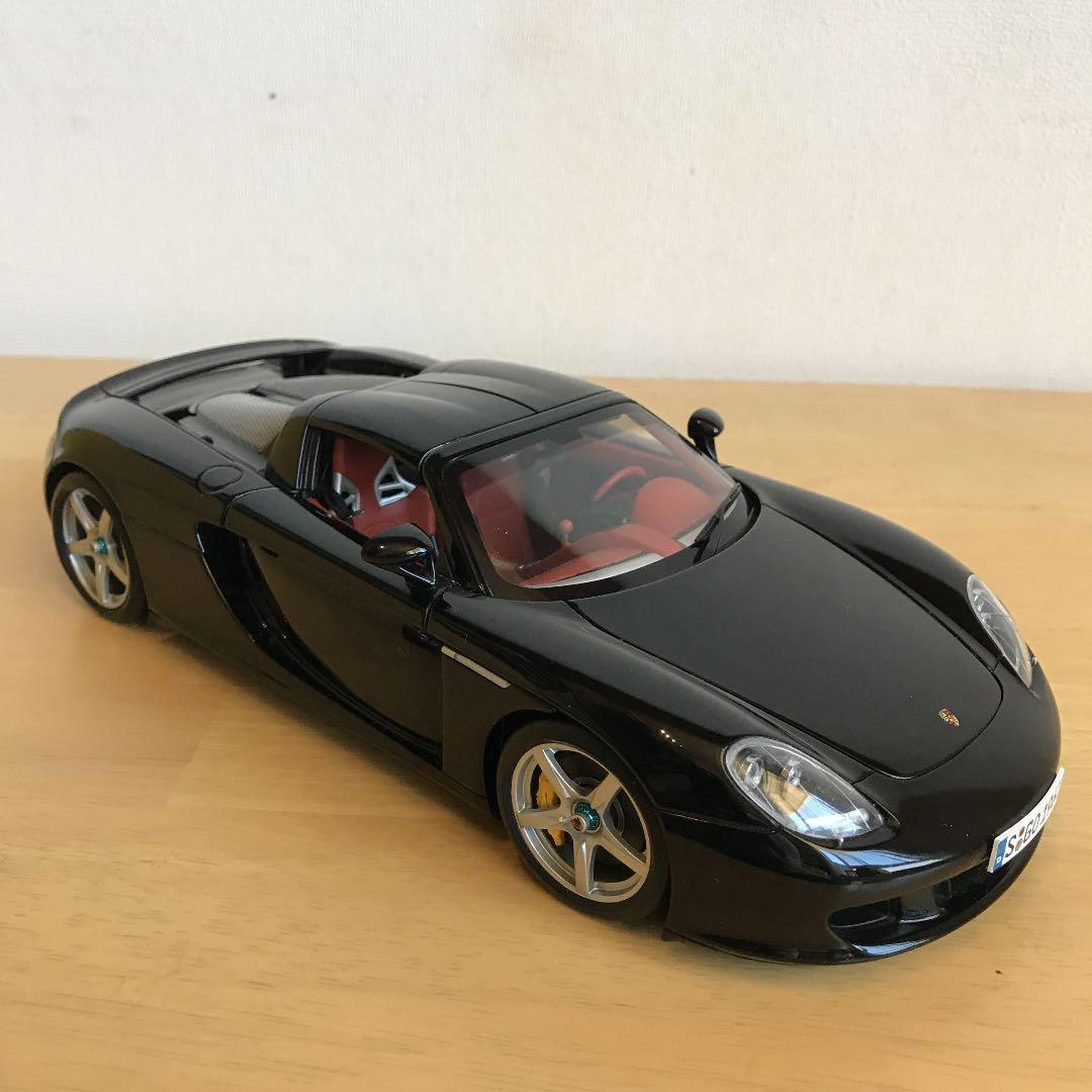 ポルシェカレラＧＴ　オートアートミレニアム1/18
