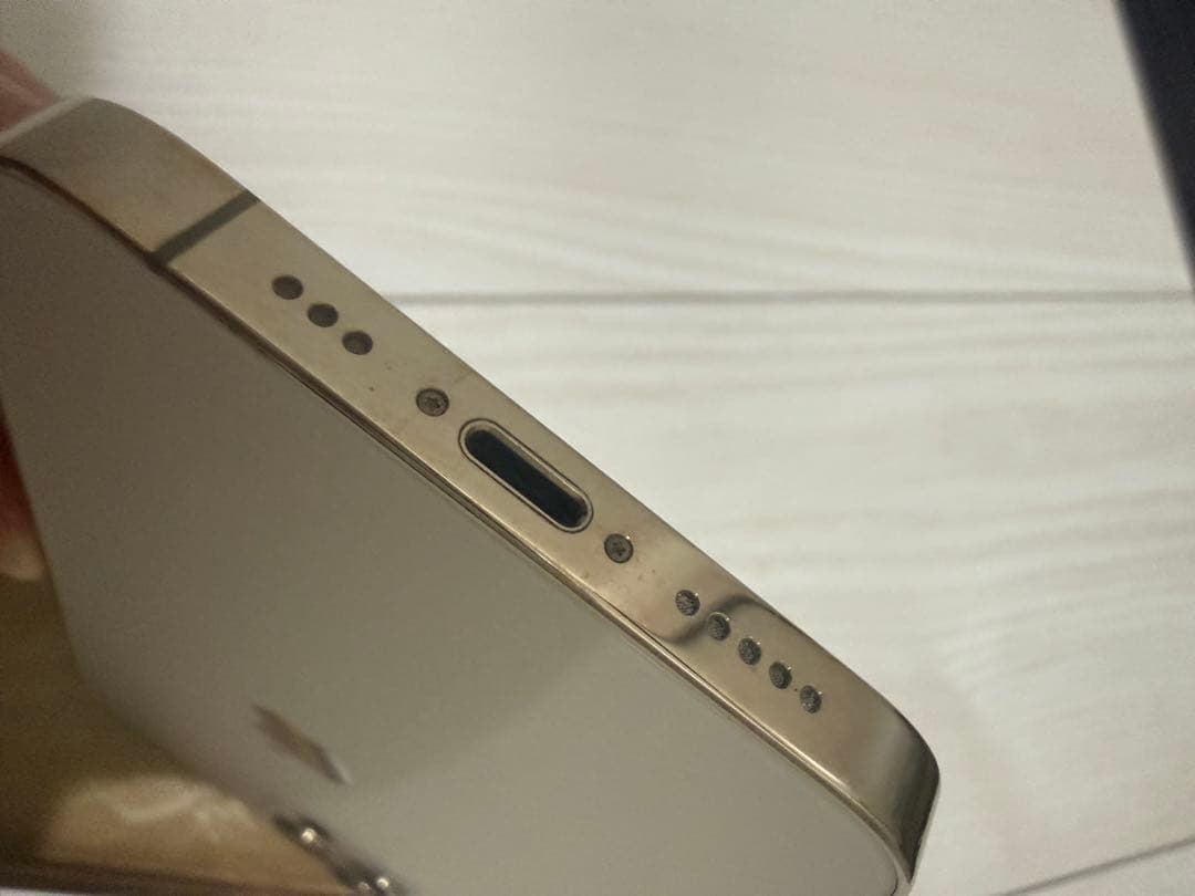 【美品】Apple iPhone 12 Pro 256GB ゴールド