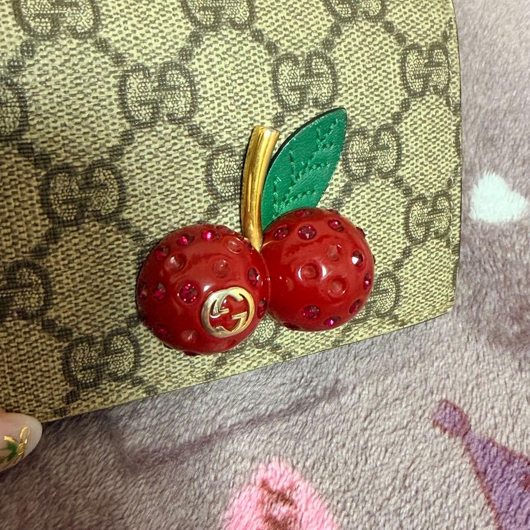 GUCCI チェリー装飾 二つ折り財布 グッチ