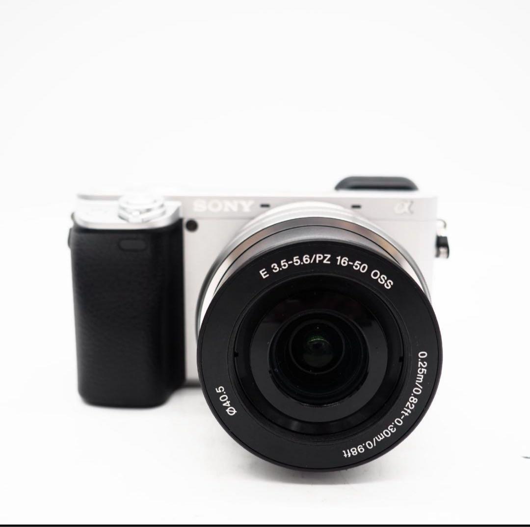 SONY α6400 ミラーレス一眼　電動ズームレンズキット