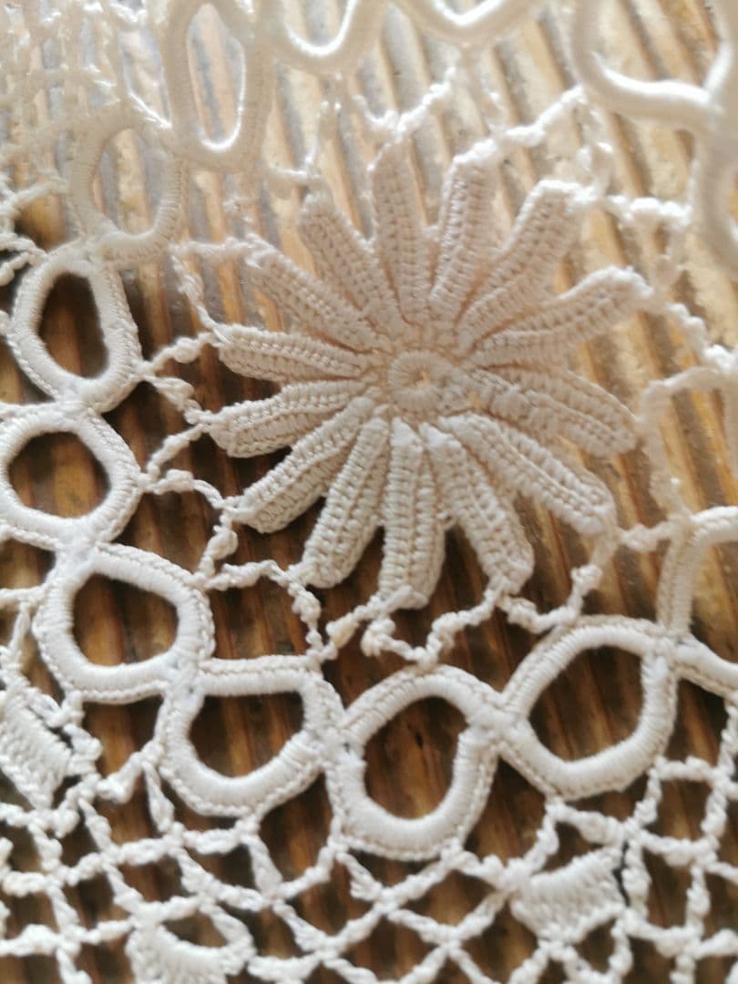 アンティークフランス アイリッシュクロシェ アイボリー花型ドイリー タティング