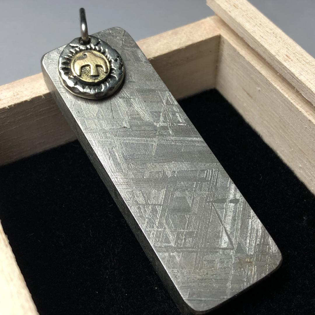 ムオニオナルスタ隕石　メッキ処理済み　ペンダントトップ　 鉄隕石　重さ約61ｇ