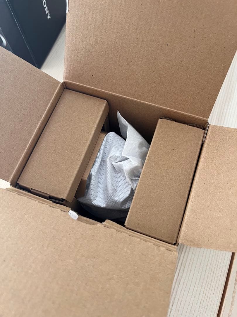 TAMRON 20-40mm F/2.8 Di III VXD 屋内撮影のみ。