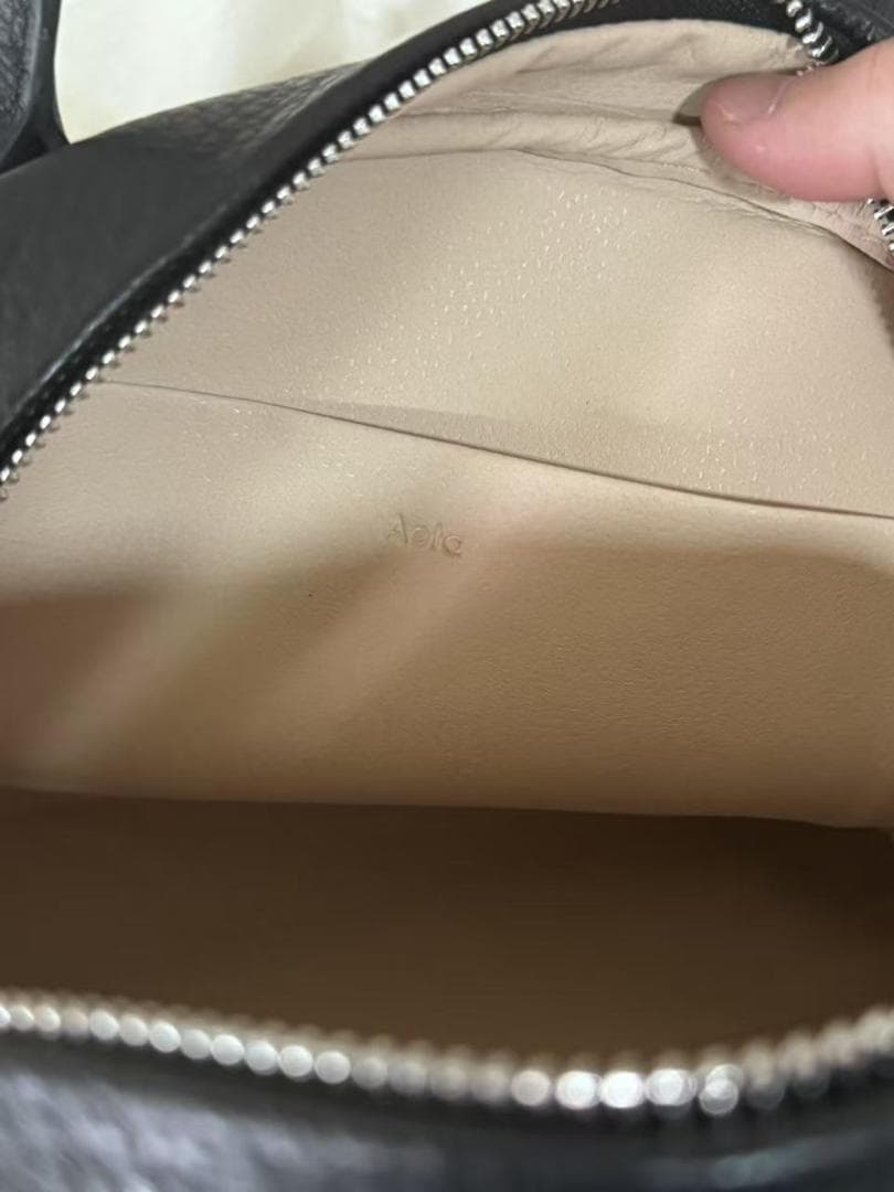 aeta 黒いレザーハンドバッグ ボストン型 Mサイズ