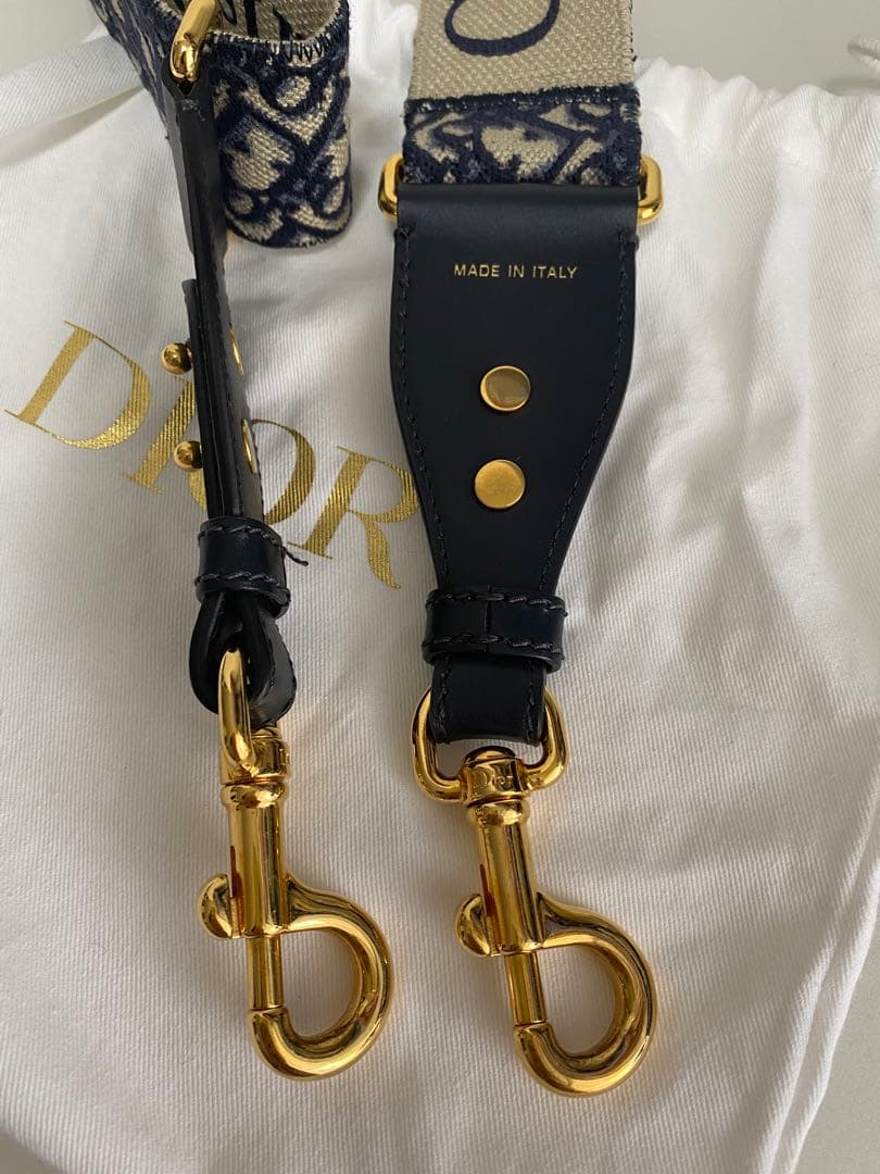 DIOR Bobby ラージカーフスキンショルダーバッグ