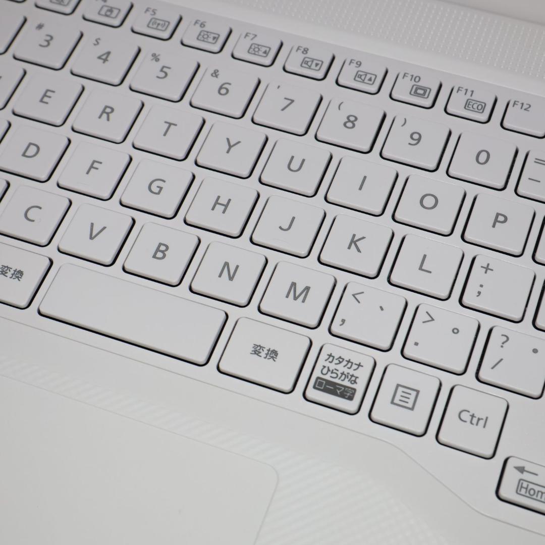 極上美品Win11超高年式11世代CPU/新品SSD/メ8/DVD/無線/カメラ