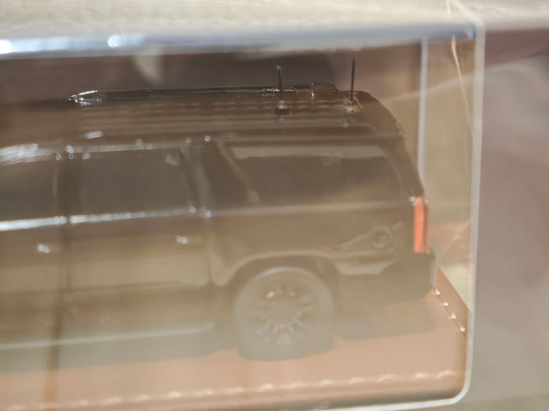 GOC 1/64 CVPI & Suburban 3台セット