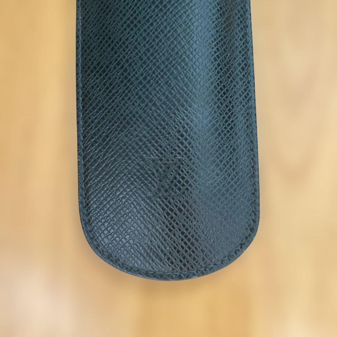 LOUIS VUITTON タイガ　ペンケース　深緑