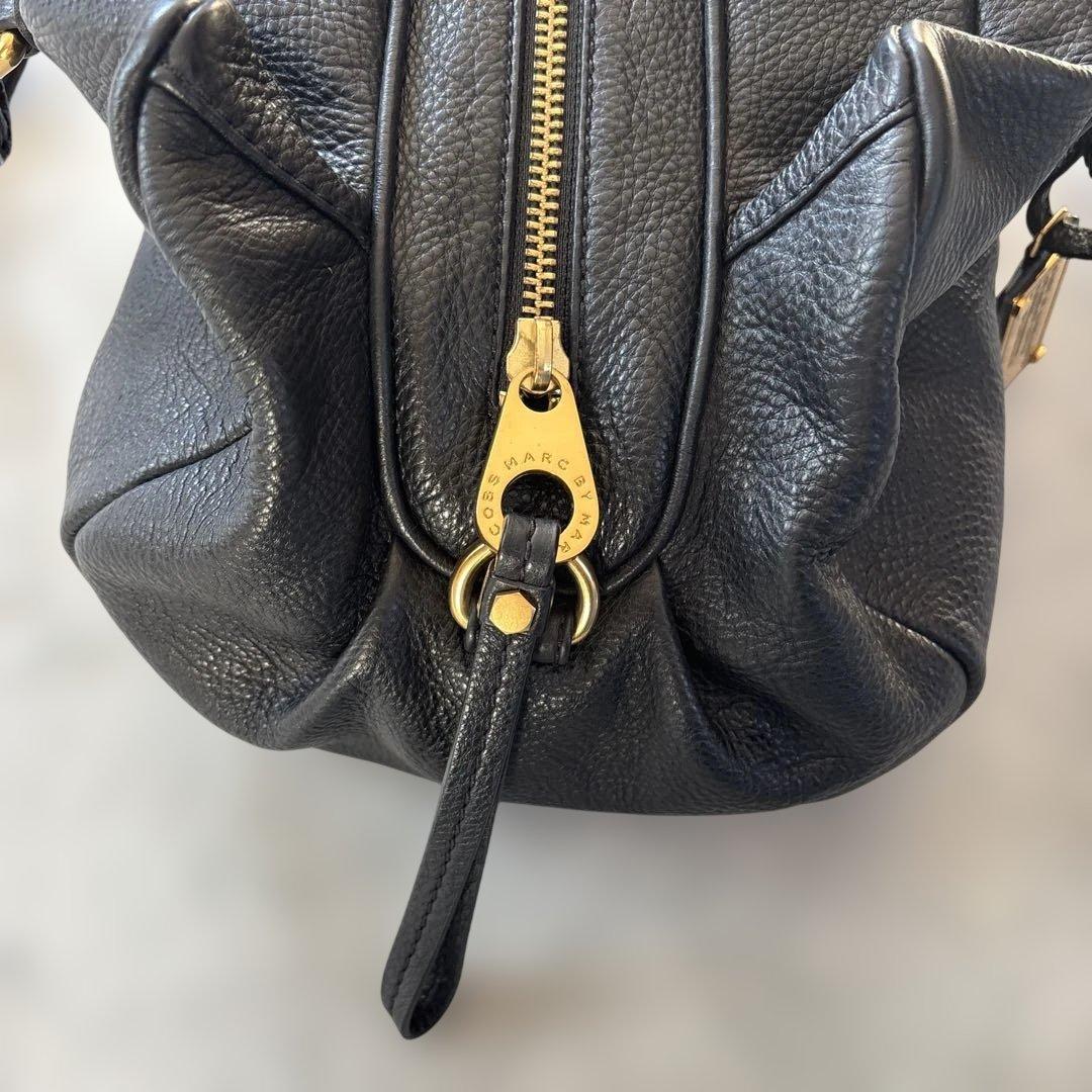 マークバイマークジェイコブス　黒 レザー ショルダーバッグ ゴールド金具