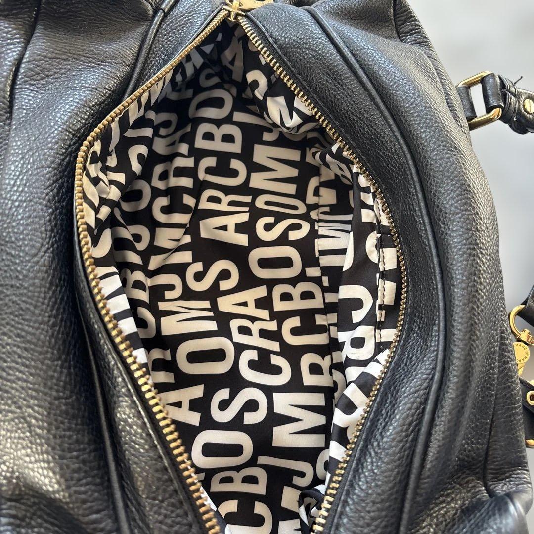 マークバイマークジェイコブス　黒 レザー ショルダーバッグ ゴールド金具