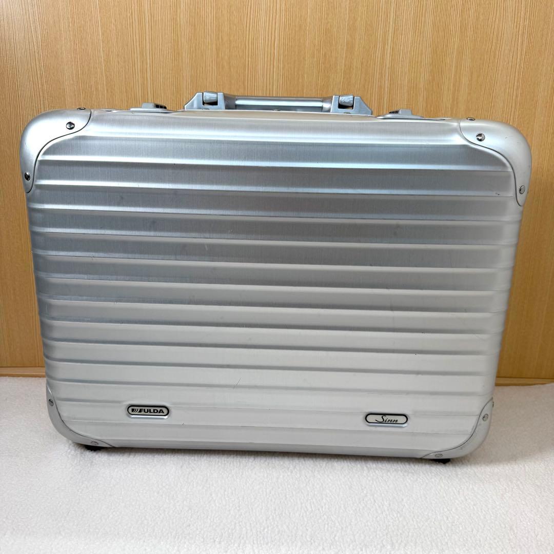限定品　RIMOWA リモワ Sinn ジン Fulda アタッシュケース