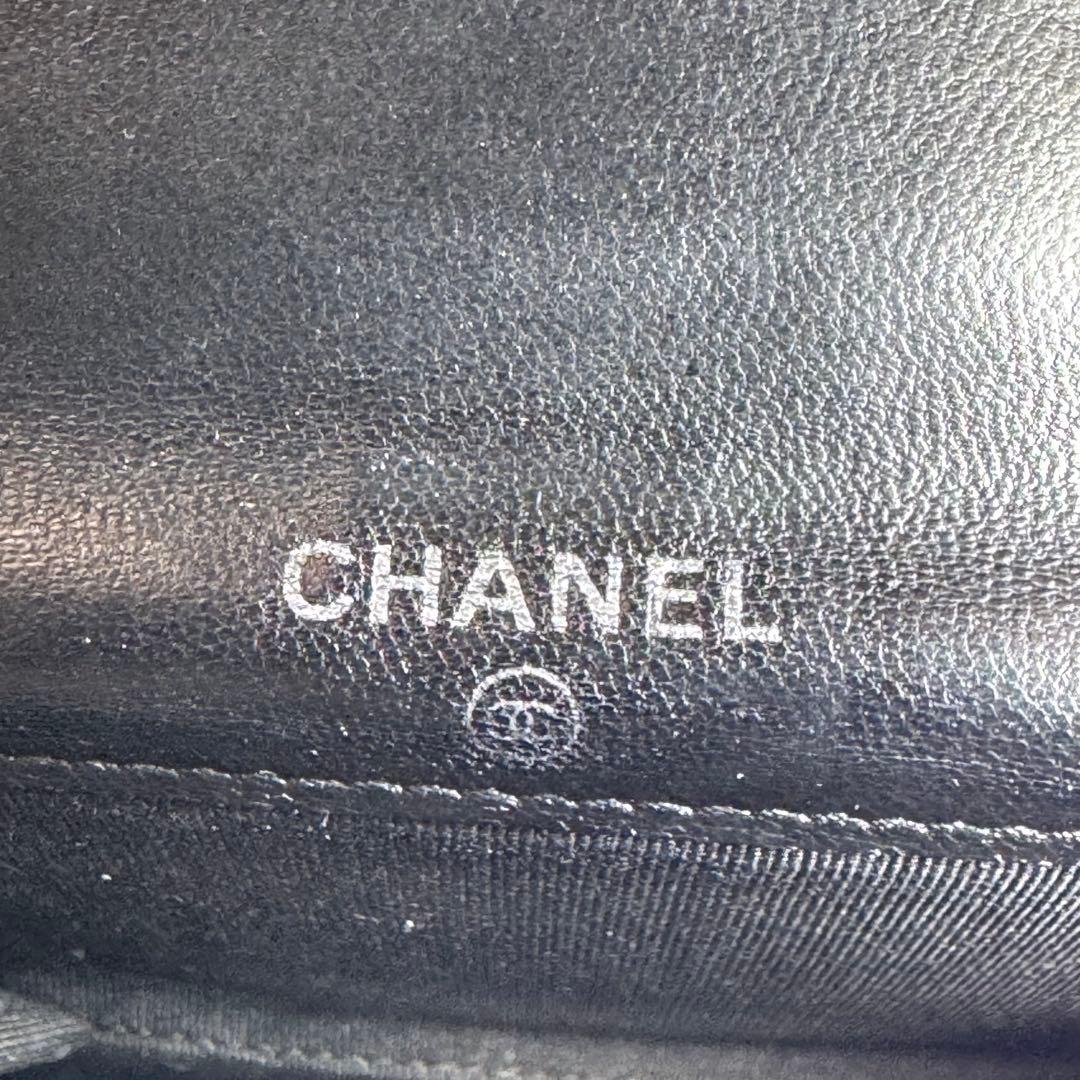 美品✨CHANELシャネル マトラッセ 小銭入れ シルバー ラム　パース