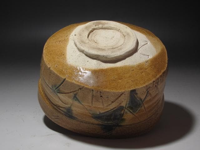 【1/26までセール】☆　若尾利貞　黄瀬戸茶碗　味わい深い一品です☆y262